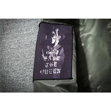 Save the queen bomber