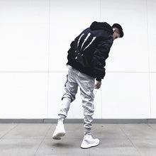 Vertically Clawed Jacket