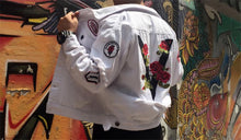 Floral V white denim