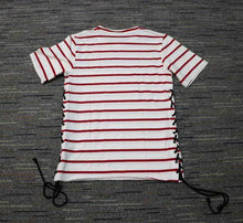 Knotted striped t-shirt