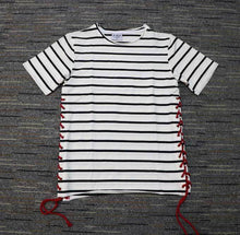 Knotted striped t-shirt