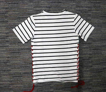 Knotted striped t-shirt