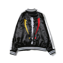 Clawed varsity